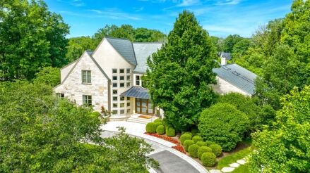 2 Bridlewood Road