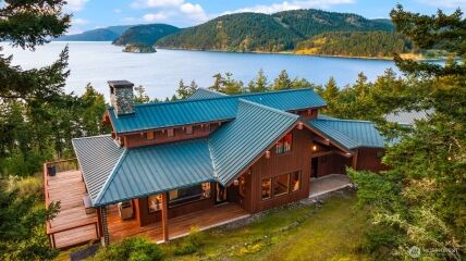 707 NW Thatcher Pass Road