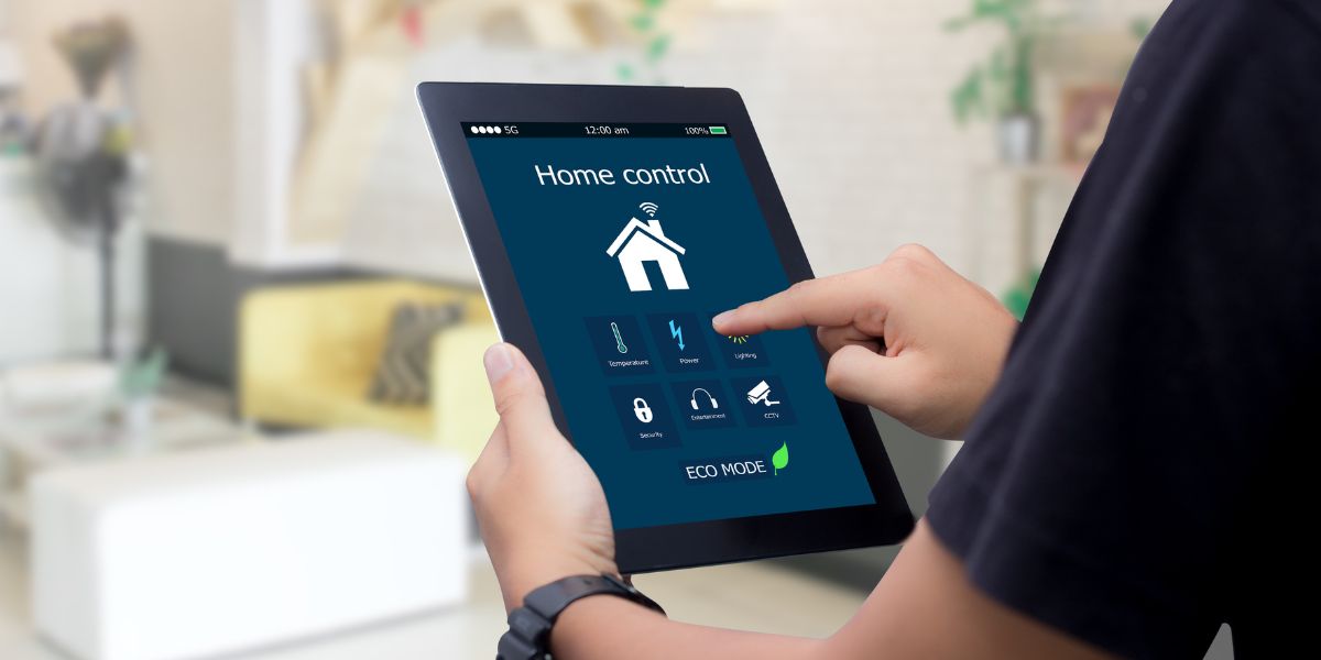 home control tablet with eco mode